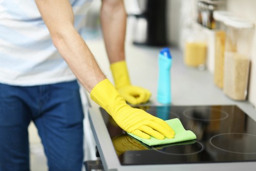 End of tenancy cleaning in a flat near Victoria, SW1